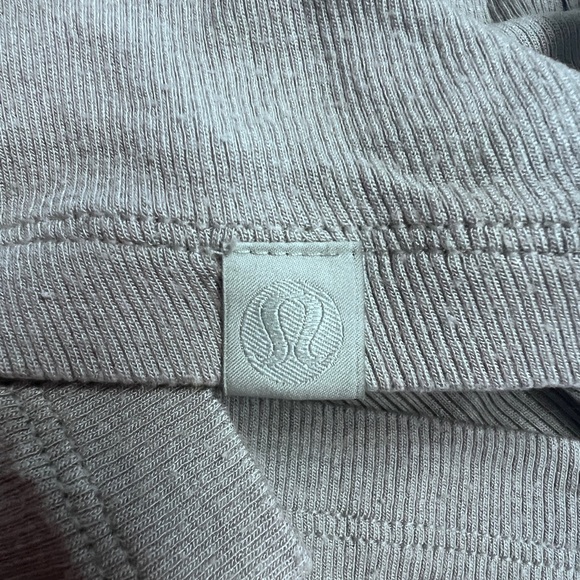 Lululemon Ribbed Micromodel tank - silver blue - Picture 5 of 5